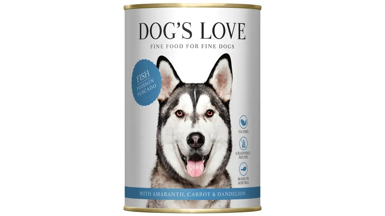 Burk med hundmat från Dog's Love, med bild på en husky. Innehåller fisk, är spannmålsfritt och tillverkat i Österrike.